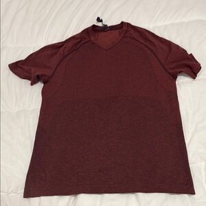 Lululemon Athletica Burgundy Short Sleeve Tee